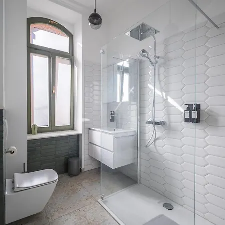 アパート Goethe Palais Am Grossen Garten, Arbeitsplatz, Ruhig, Max 6p, Smart-tv, Eigener Parkplatz