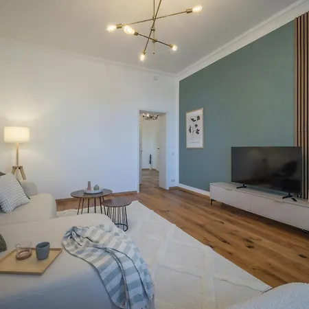 Goethe Palais Am Grossen Garten, Arbeitsplatz, Ruhig, Max 6p, Smart-tv, Eigener Parkplatz Appartamento *