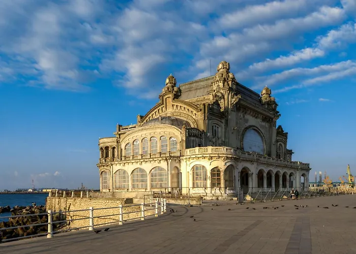 Goethe Palais Am Grossen Garten, Arbeitsplatz, Ruhig, Max 6p, Smart-tv, Eigener Parkplatz * Dresden