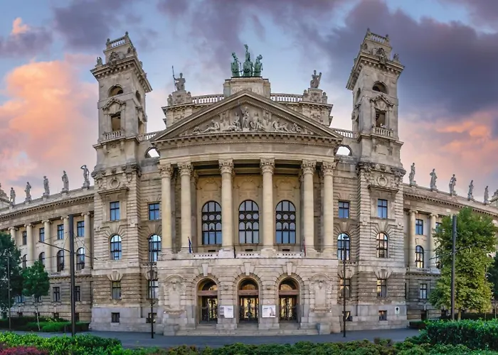 Goethe Palais Am Grossen Garten, Arbeitsplatz, Ruhig, Max 6p, Smart-tv, Eigener Parkplatz *