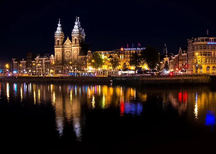 Goethe Palais Am Grossen Garten, Arbeitsplatz, Ruhig, Max 6p, Smart-tv, Eigener Parkplatz Dresden