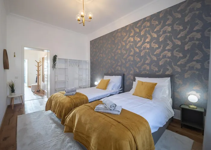 Goethe Palais Am Grossen Garten, Arbeitsplatz, Ruhig, Max 6p, Smart-tv, Eigener Parkplatz Dresden