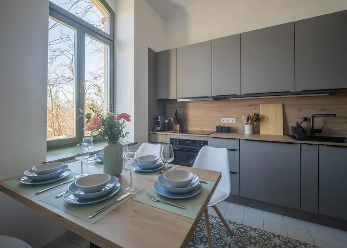 Goethe Palais Am Grossen Garten, Arbeitsplatz, Ruhig, Max 6p, Smart-tv, Eigener Parkplatz