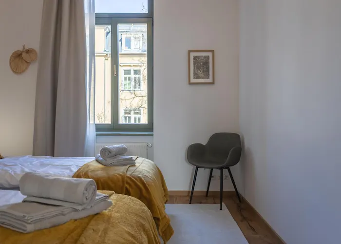 Apartamento Goethe Palais Am Grossen Garten, Arbeitsplatz, Ruhig, Max 6p, Smart-tv, Eigener Parkplatz