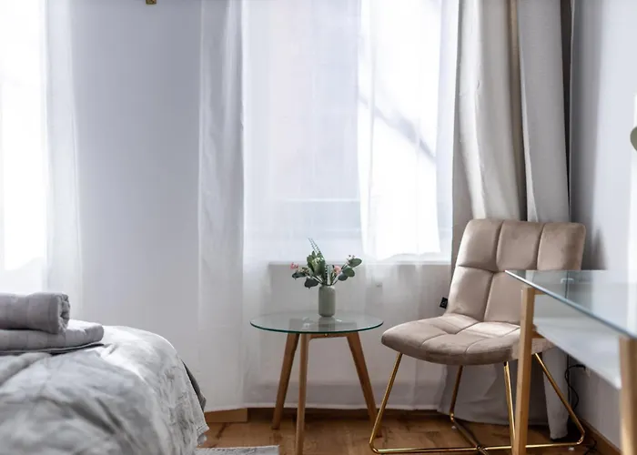 Goethe Palais Am Grossen Garten, Arbeitsplatz, Ruhig, Max 6p, Smart-tv, Eigener Parkplatz