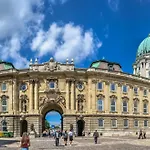 Goethe Palais Am Grossen Garten, Arbeitsplatz, Ruhig, Max 6p, Smart-tv, Eigener Parkplatz * Dresden
