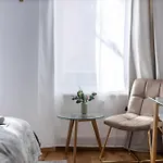 Goethe Palais Am Grossen Garten, Arbeitsplatz, Ruhig, Max 6p, Smart-tv, Eigener Parkplatz