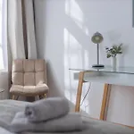 Goethe Palais Am Grossen Garten, Arbeitsplatz, Ruhig, Max 6p, Smart-tv, Eigener Parkplatz * Dresden